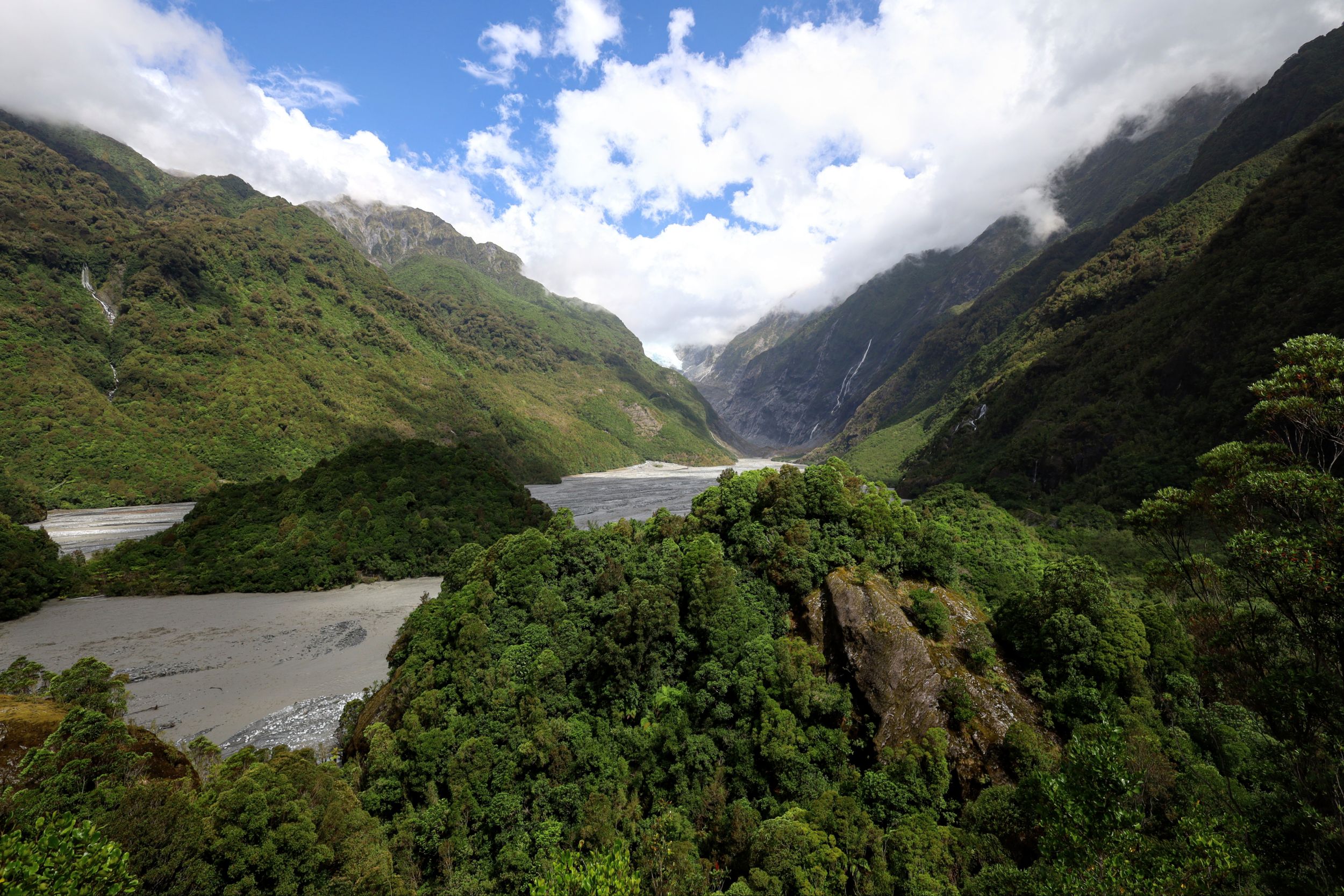 Whataroa, NZ to Franz Josef Glacier, NZ