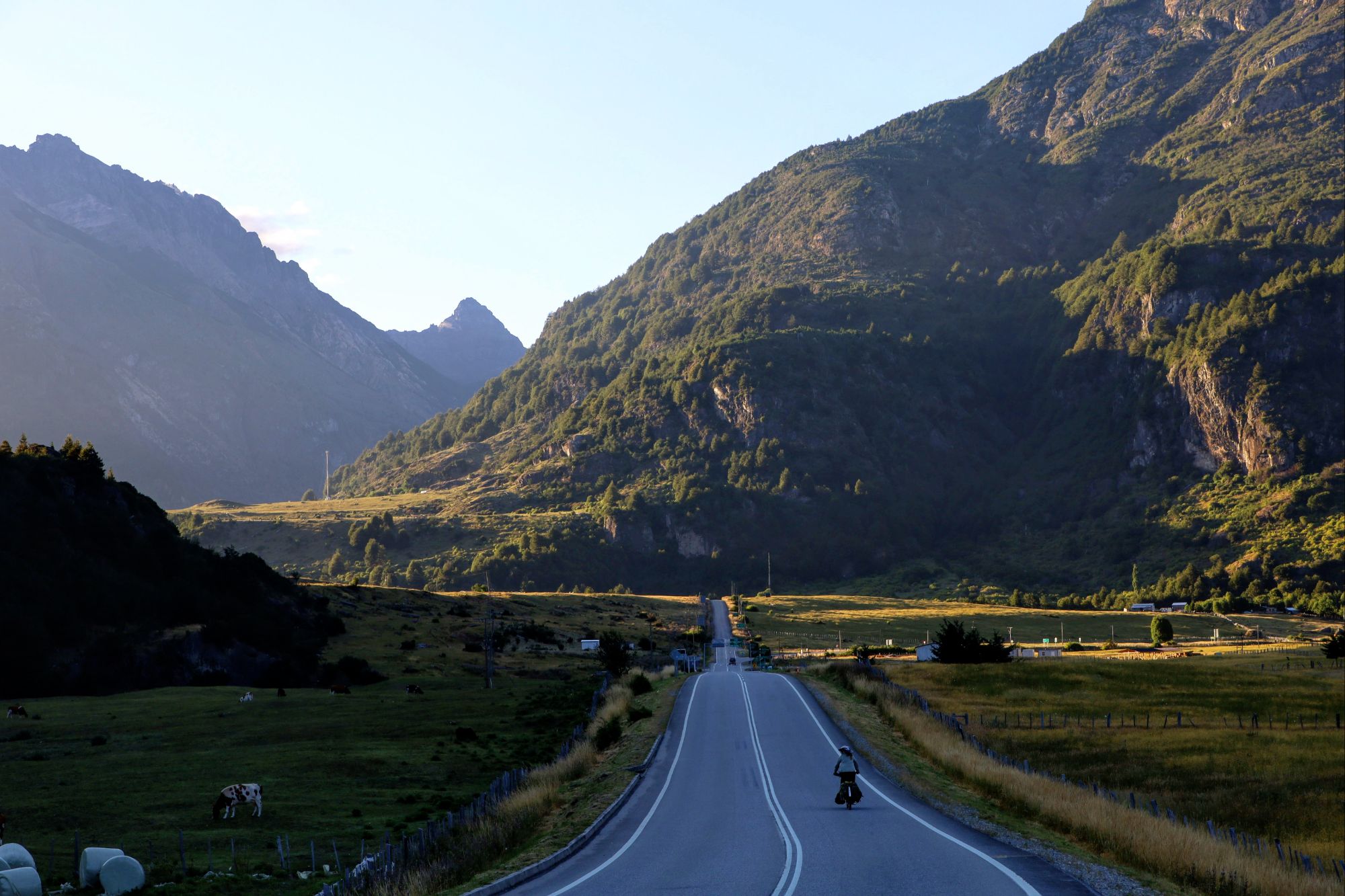 Villa Mañihuales, CL to Coyhaique, CL