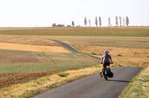 Ballancourt-sur-Essone, FR to Fay-aux-Loges, FR